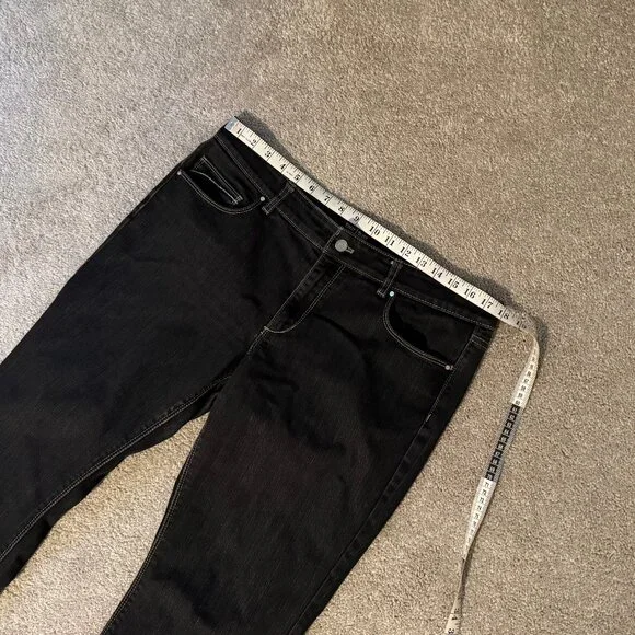 White House Black Market Blanc Flare Leg Black Jeans Pants Sz 14S (35x29) - Picture 10 of 13